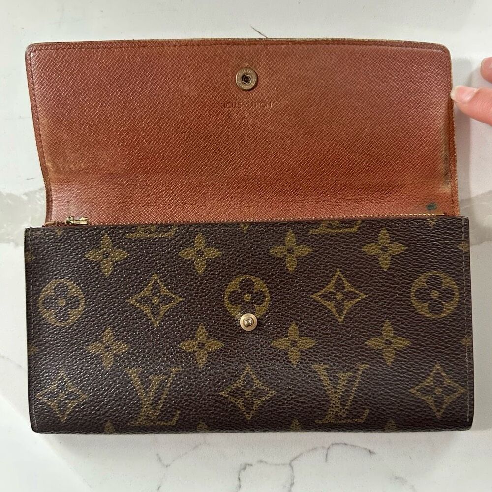 Vintage Louis Vuitton Monogram Sarah Wallet - Picture 6 of 12